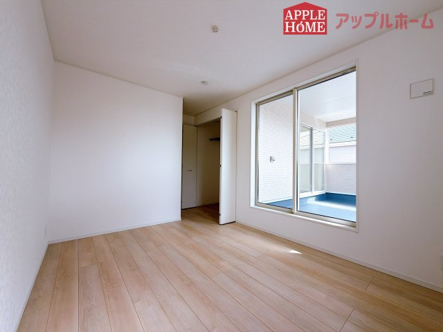 【新築住宅】熊谷市石原 第7 全2棟の洋室|２階居室は全室収納あり！たっぷりある収納活用でお部屋もキレイを保てます♪