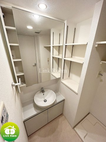 グランドコンシェルジュ錦糸町アジールコートの独立洗面台