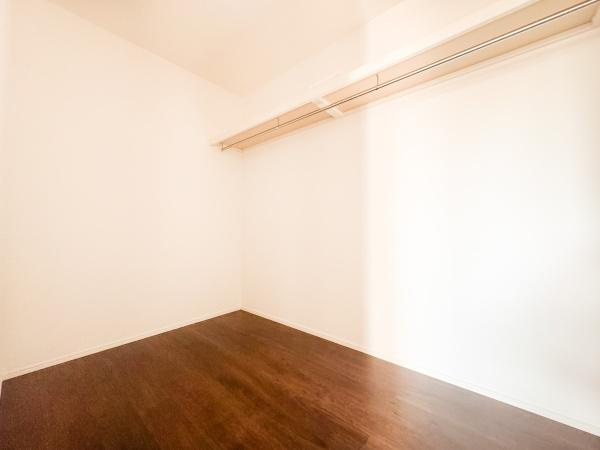 小中島3丁目1期2号棟のバルコニー|2階バルコニーは日当たり良好◎　お洋服やお布団がカラッと乾きます♪