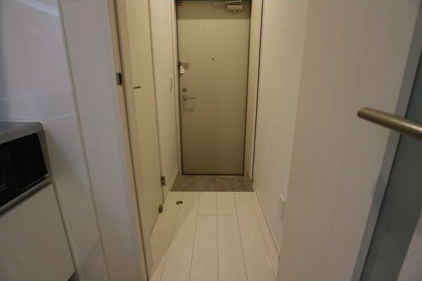 GRANDTIC内田橋の玄関|収納もある玄関です