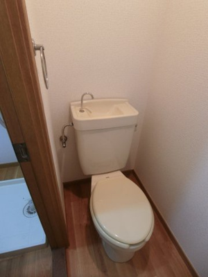 【トイレ】 | エステートピア山崎Ａ | 他のお部屋の参考写真となります。