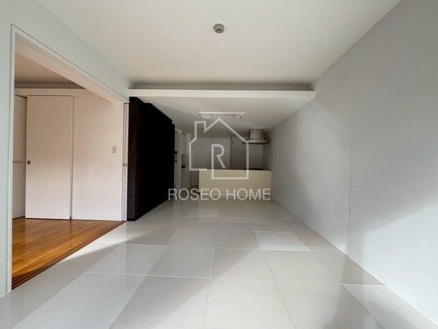 GLASHAUSの居間・リビング