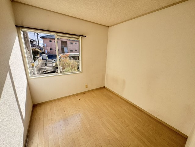 くぼた遊はうすの洋室
