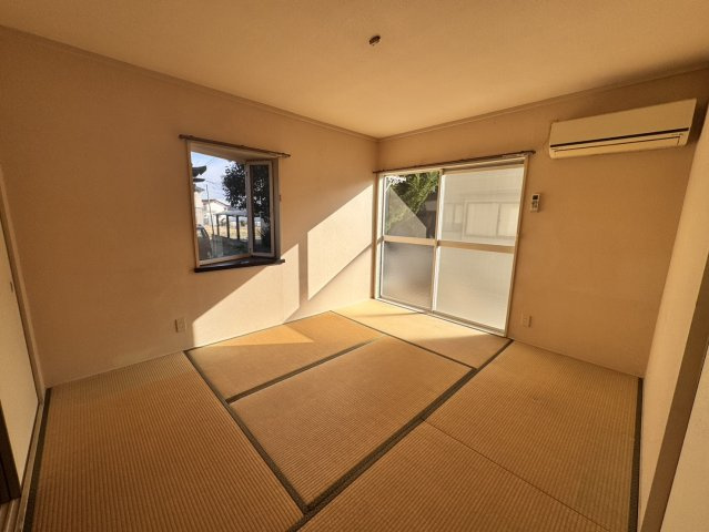くぼた遊はうすの和室