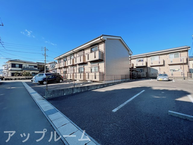 ストリーム・テラの駐車場