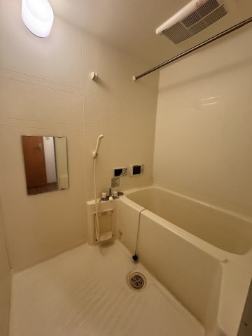 ヒーローマンション・悠遠の浴室