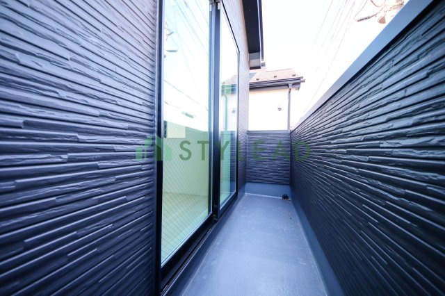 【バルコニー】