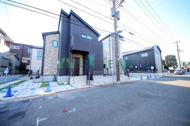 【前面道路含む現地写真】