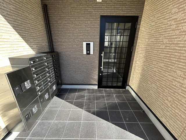 H-maison衣摺Ⅱのエントランス