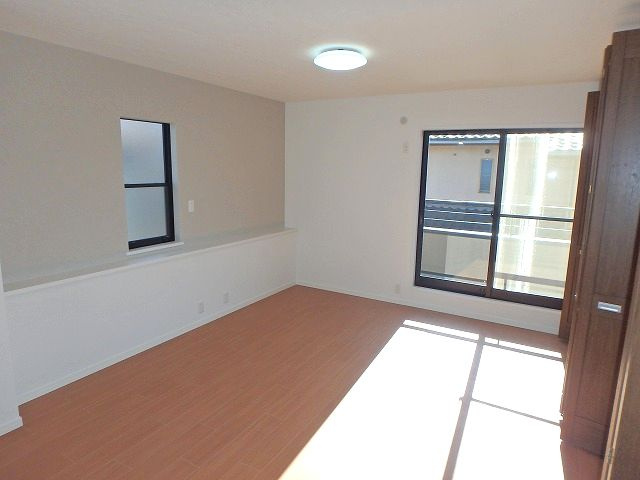 【洋室】 | 元八王子町　リフォーム中古