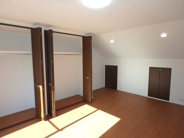 【洋室】 | 元八王子町　リフォーム中古