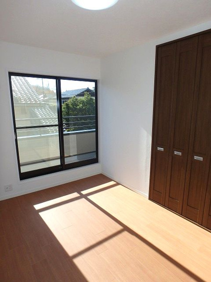 【洋室】 | 元八王子町　リフォーム中古