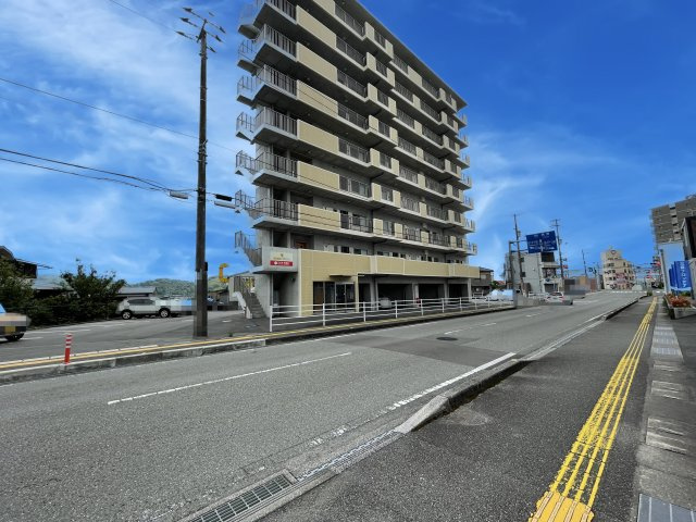 みつばちレジデンス