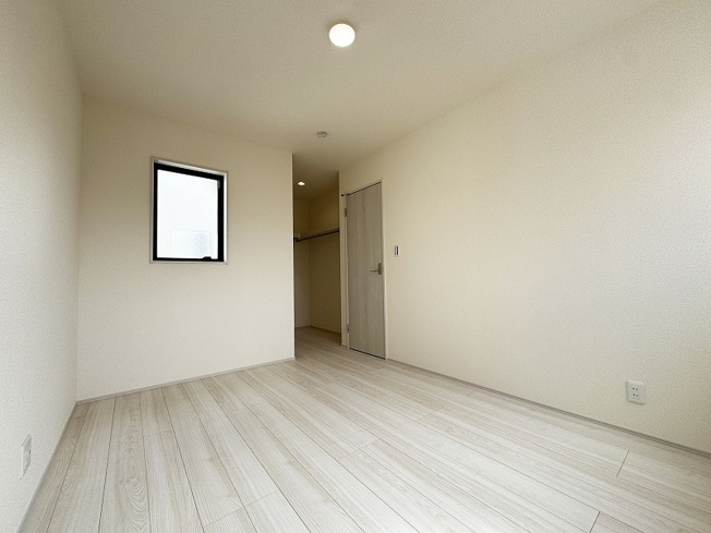 【洋室】 | 富士見市渡戸2丁目　新築一戸建住宅　全1棟　(ふじみ野店) | 北側洋室6.0帖。