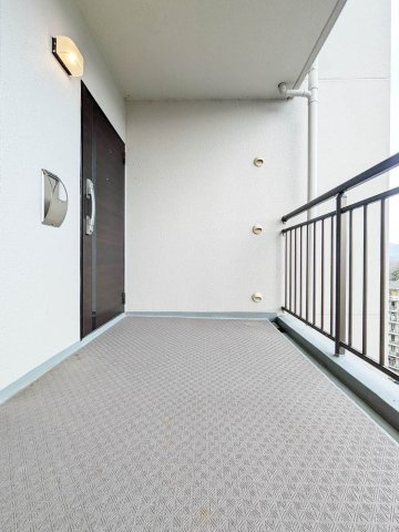 ルネ神戸北町Ⅱサウスコート2番館のその他|独立性を高める玄関ポーチ