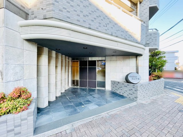 メイツ西山本通のエントランス|エントランス(外)