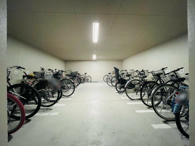 メイツ西山本通の駐輪場|駐輪場