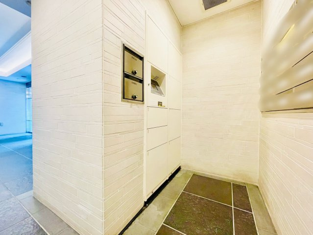 メイツ西山本通の設備|集合ポスト・宅配BOX