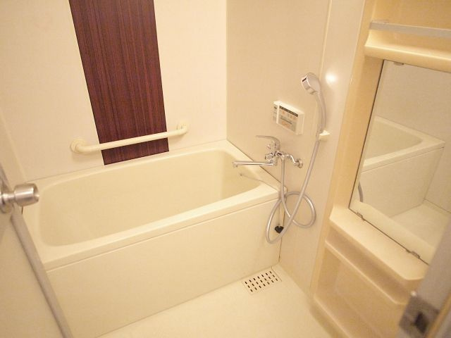 パークハイム南加賀屋の浴室