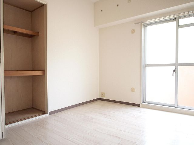 パークハイム南加賀屋の子供部屋|現地優先です