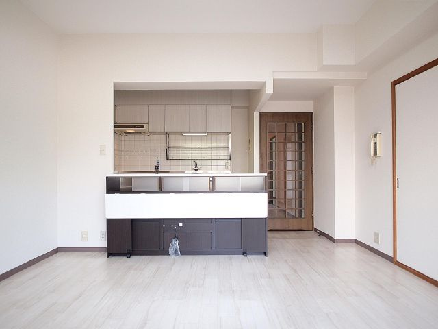 パークハイム南加賀屋の居間・リビング|現地優先です