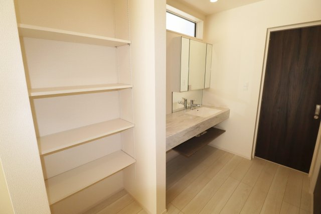 郡山市静西１丁目　　　１号棟　　　大成小学校、郡山第７中学区の和室