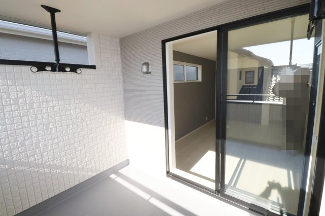 郡山市静西１丁目　　　１号棟　　　大成小学校、郡山第７中学区のバルコニー