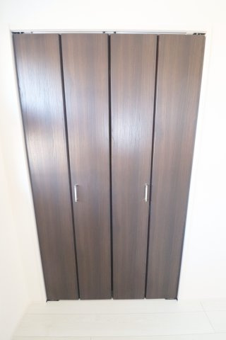 郡山市静西１丁目　　　１号棟　　　大成小学校、郡山第７中学区の収納