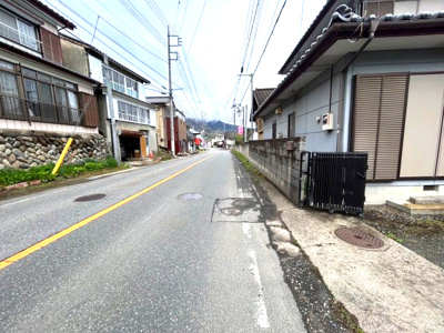 【前面道路含む現地写真】 | 利根郡みなかみ町月夜野　展望良し　8SLDK