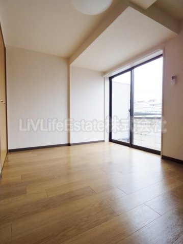 第一荒野ビルの居間・リビング