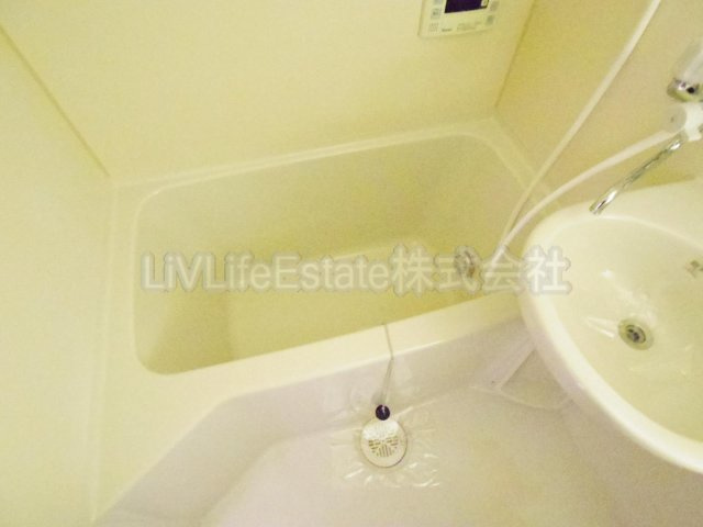 第一荒野ビルの浴室