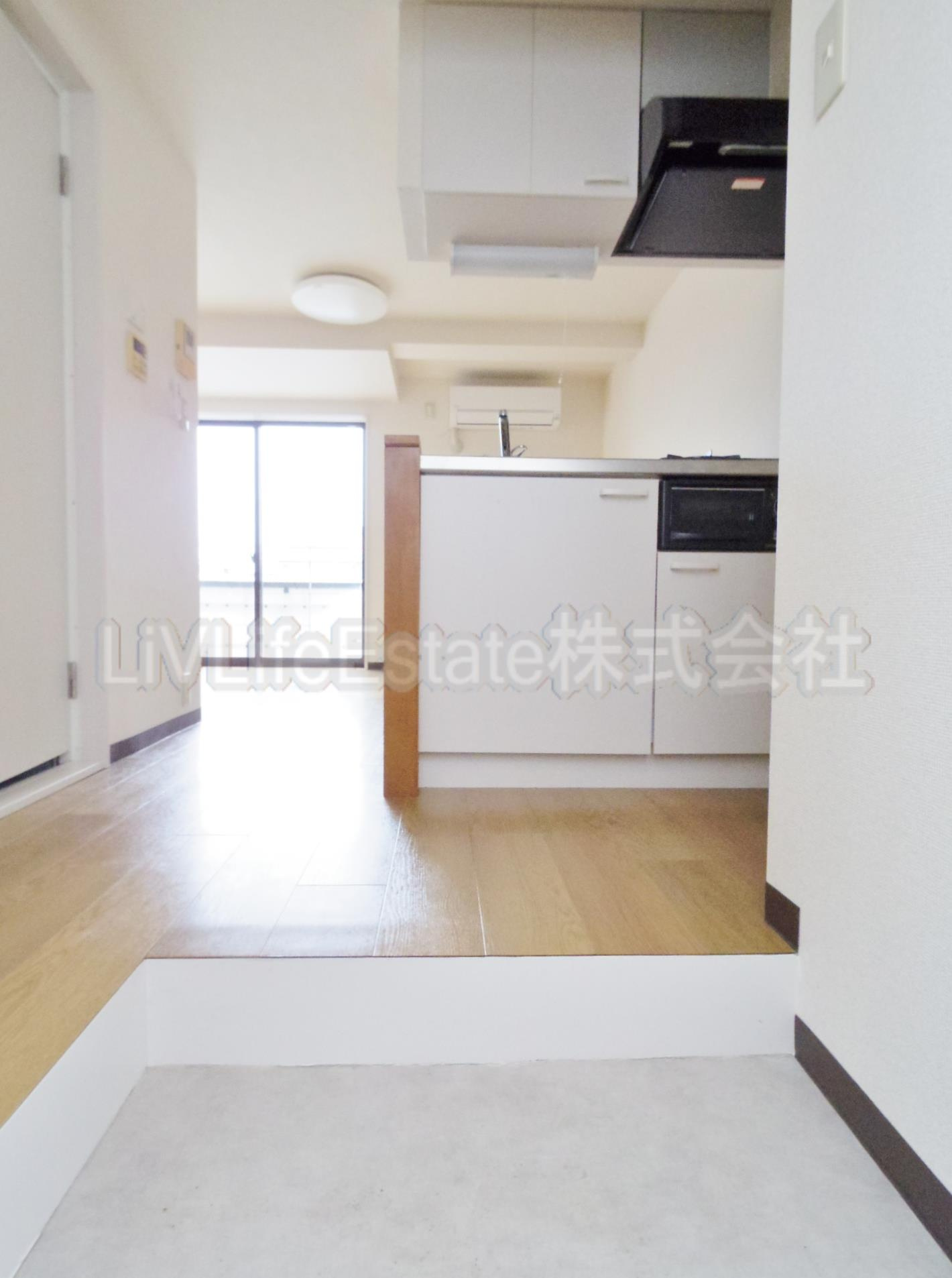 第一荒野ビルの玄関