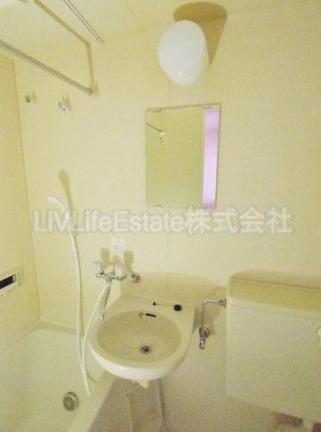 第一荒野ビルの洗面所