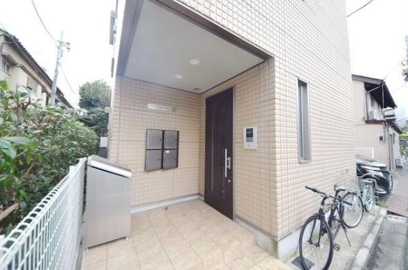 グランシャリオ千石のエントランス