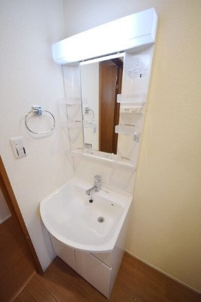 グランシャリオ千石の独立洗面台