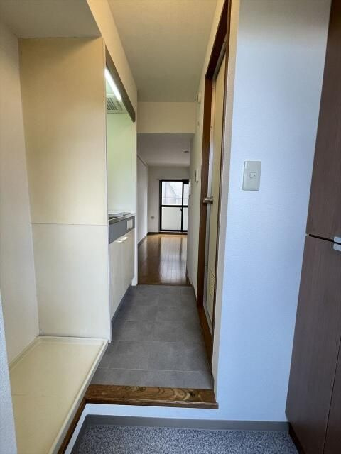 スカイコート池袋第５の玄関