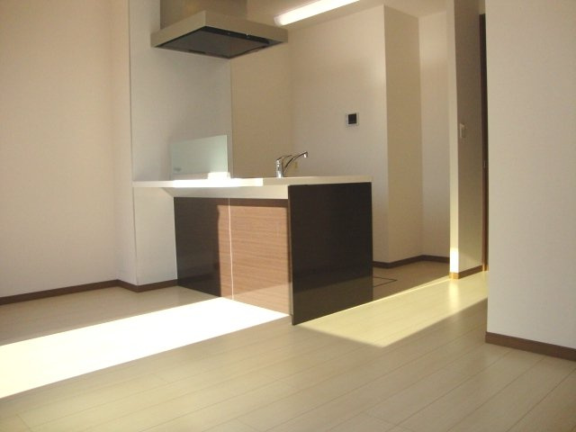 ＡＶＡＮＴＩ　ＨＩＬＬＳ　～アヴァンティ　ヒルズ～の居間・リビング|リビング