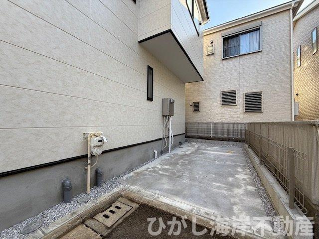 茅ヶ崎市矢畑　新築戸建　全５棟の庭|駐車スペース