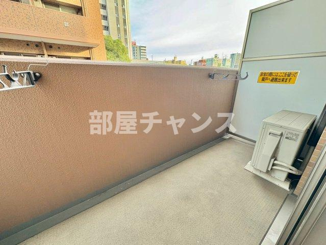 プレサンスSAKAE白川公園のバルコニー