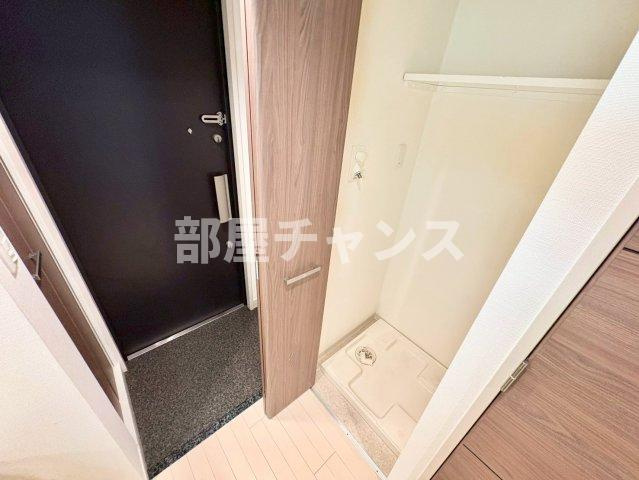 プレサンスSAKAE白川公園の玄関