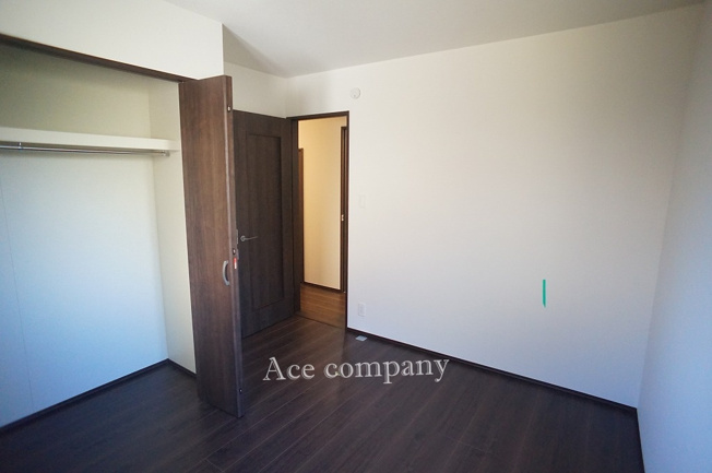 【子供部屋】 | 八尾市山本町南6丁目 | 【1階：納戸5.37帖】クローゼット完備です♪