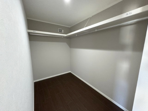 2F10帖洋室ウォークインクローゼット