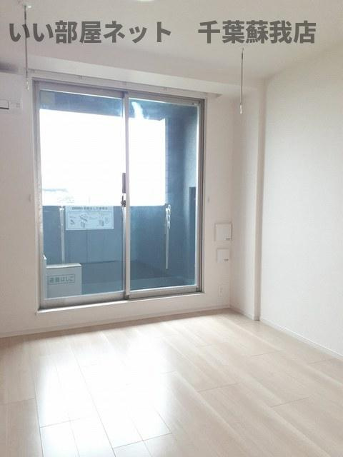 サンライズ桜の居間・リビング|こちらのリビングで趣味の時間をお楽しみください