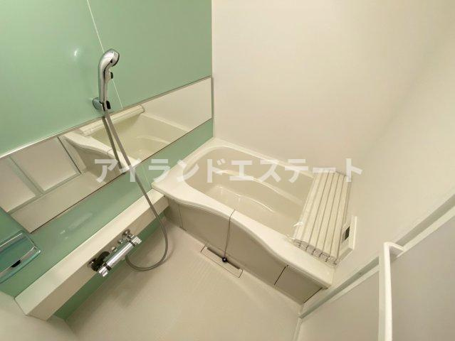 ヴィラ・シンビオーズ三軒茶屋　オートロック　通風良好の浴室