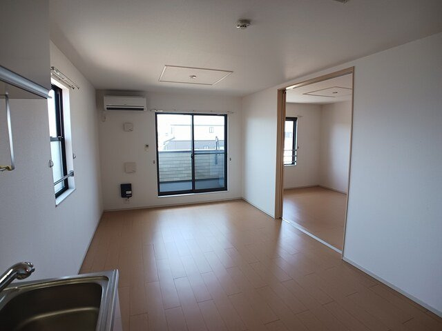 カーサ・コリーナⅡの居間・リビング|居間です