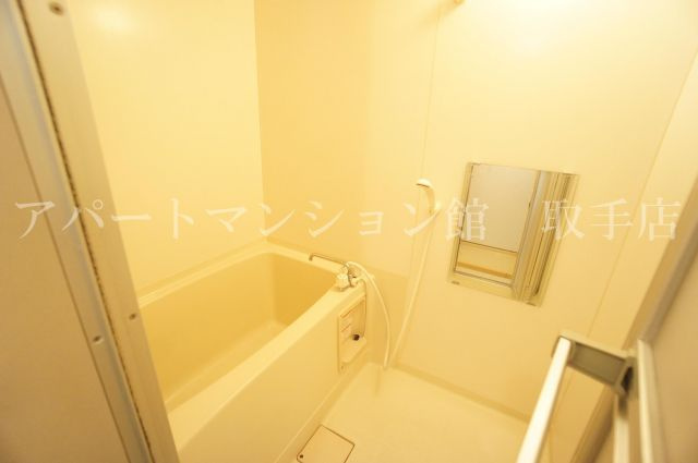 本谷ハイツの浴室