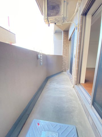 サンスタレ西浅草のバルコニー