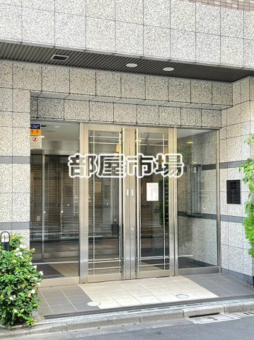 サンスタレ西浅草のエントランス