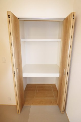 郡山市静西１丁目　　　２号棟　　　大成小学校、郡山第７中学区の収納