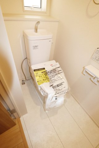 郡山市静西１丁目　　　２号棟　　　大成小学校、郡山第７中学区のトイレ